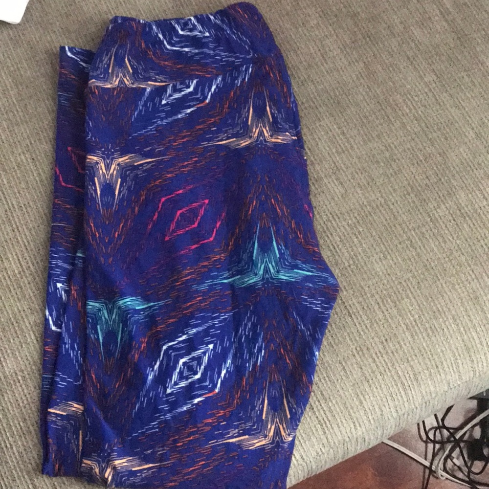 Lularoe tall and curvy leggings